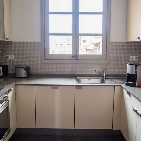 Torres Rojo Apartment